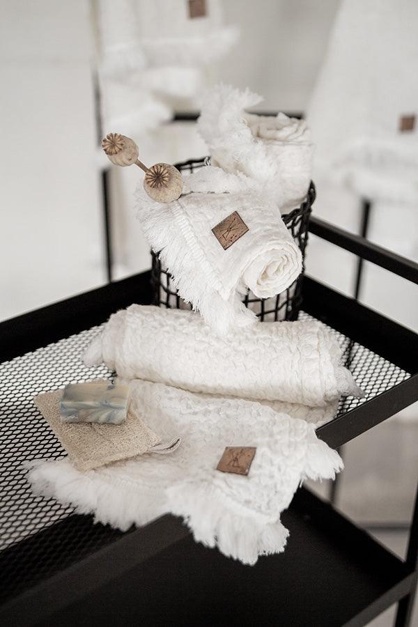 Linen Waffle Towel with Fringe – Soft, Stylish & Sustainable | Urban Loft